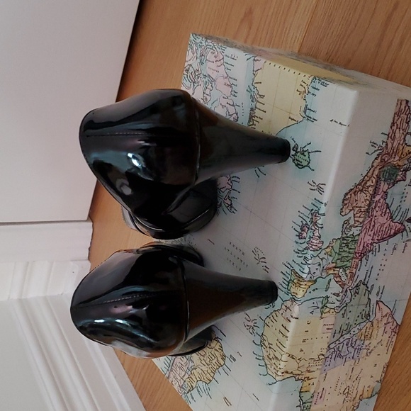 NWOT Black Patent high heel - Picture 3 of 5